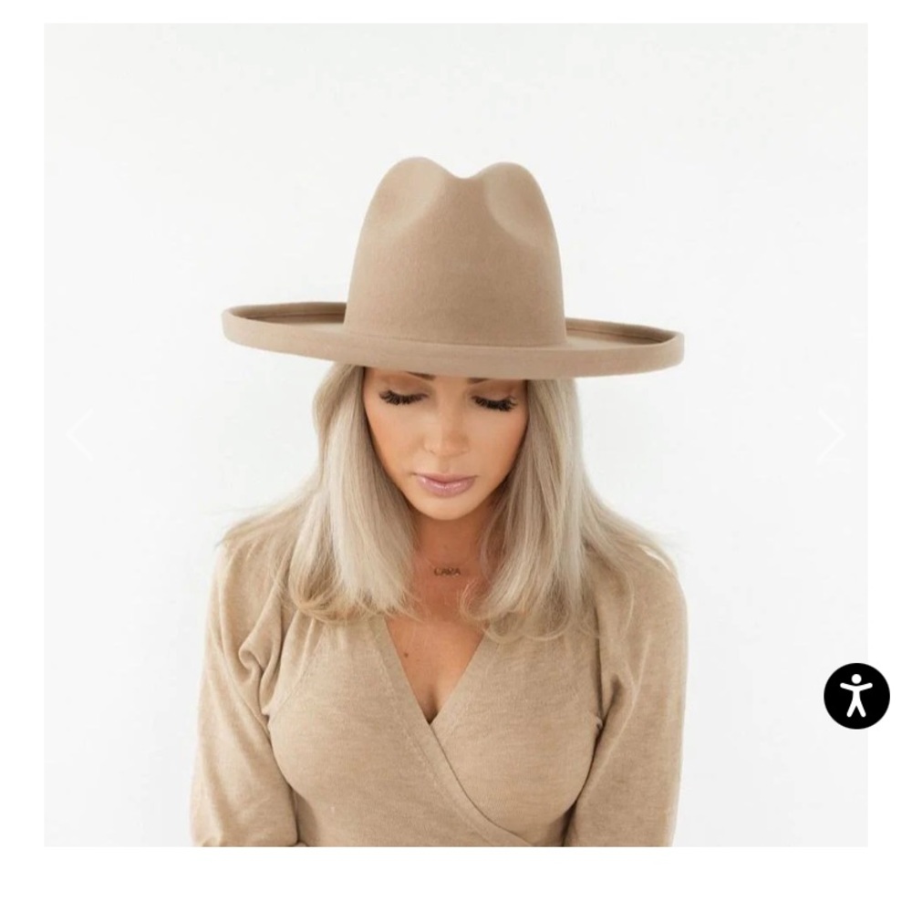 GigiPip The Cara Loren Pencil Brim Hat in Tan